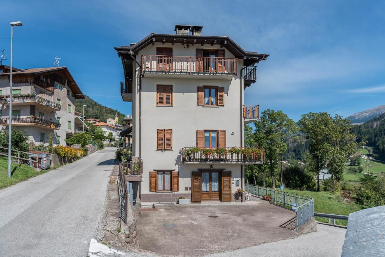 Appartamento Tra I Due Laghi Baselga di Pine Exterior photo